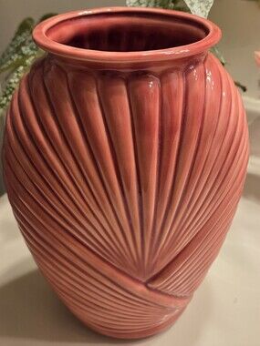 Anchor Hocking Drape Vase